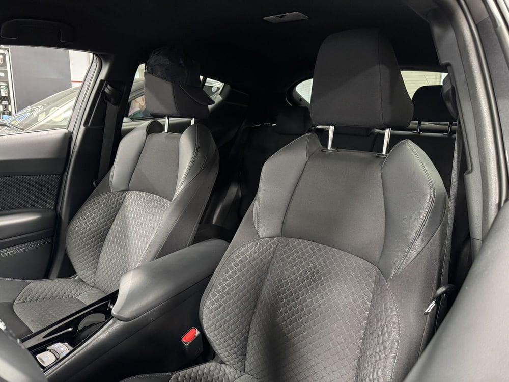 Toyota Toyota C-HR usata a Brescia (15)