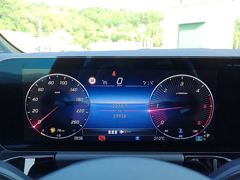 Mercedes-Benz GLA SUV usata  (15)
