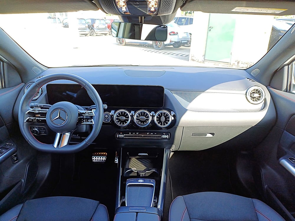 Mercedes-Benz GLA SUV usata  (8)