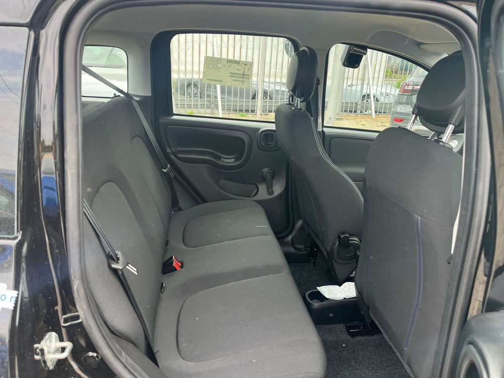 Fiat Panda Cross nuova a Milano (14)