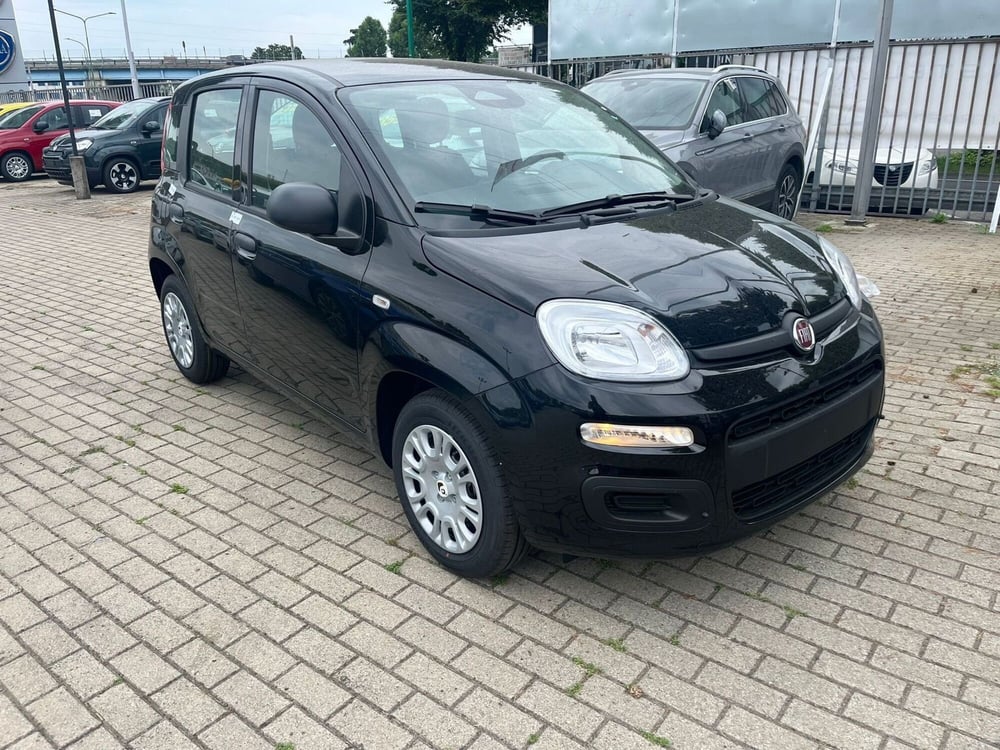 Fiat Panda Cross nuova a Milano (3)