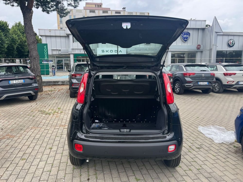 Fiat Panda Cross nuova a Milano (9)