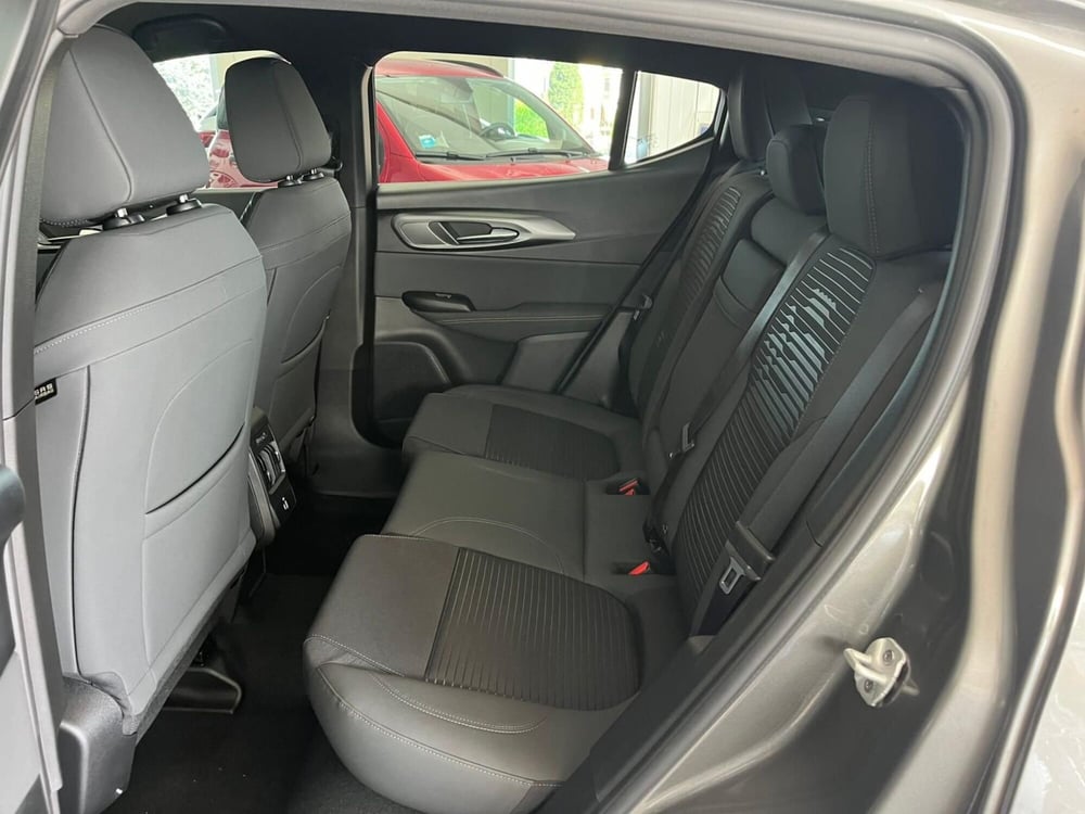 Alfa Romeo Tonale nuova a Milano (14)