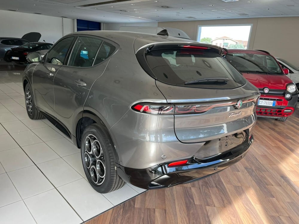Alfa Romeo Tonale nuova a Milano (5)