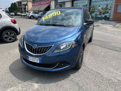 Lancia Ypsilon 1.0 FireFly 5 porte S&amp;S Hybrid Gold Plus del 2024 usata a Milano
