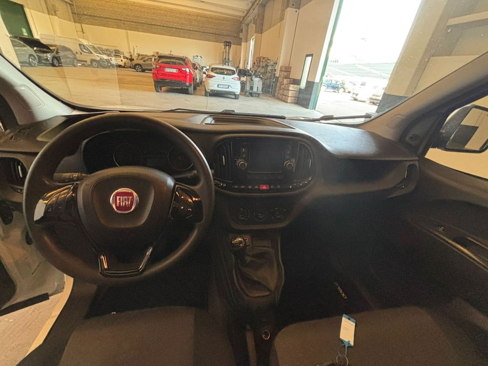 Fiat Doblò Furgone usata a Milano (13)