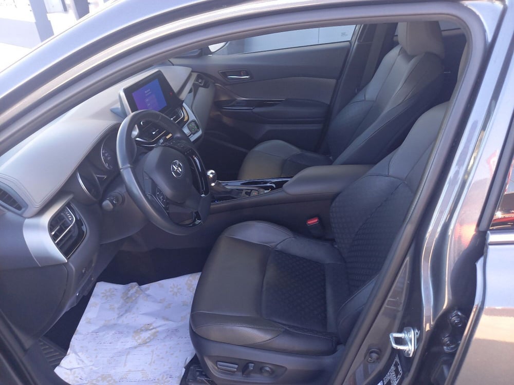 Toyota Toyota C-HR usata a Agrigento (9)