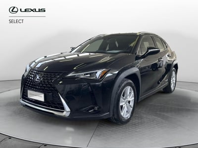 Lexus UX Hybrid Business del 2019 usata a Montebelluna