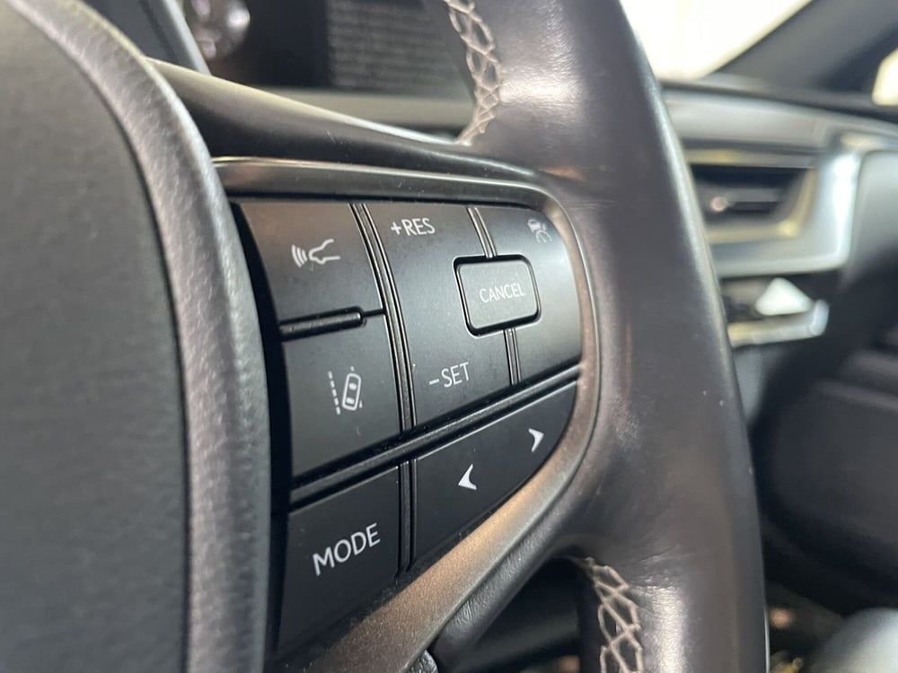 Lexus UX usata a Treviso (14)