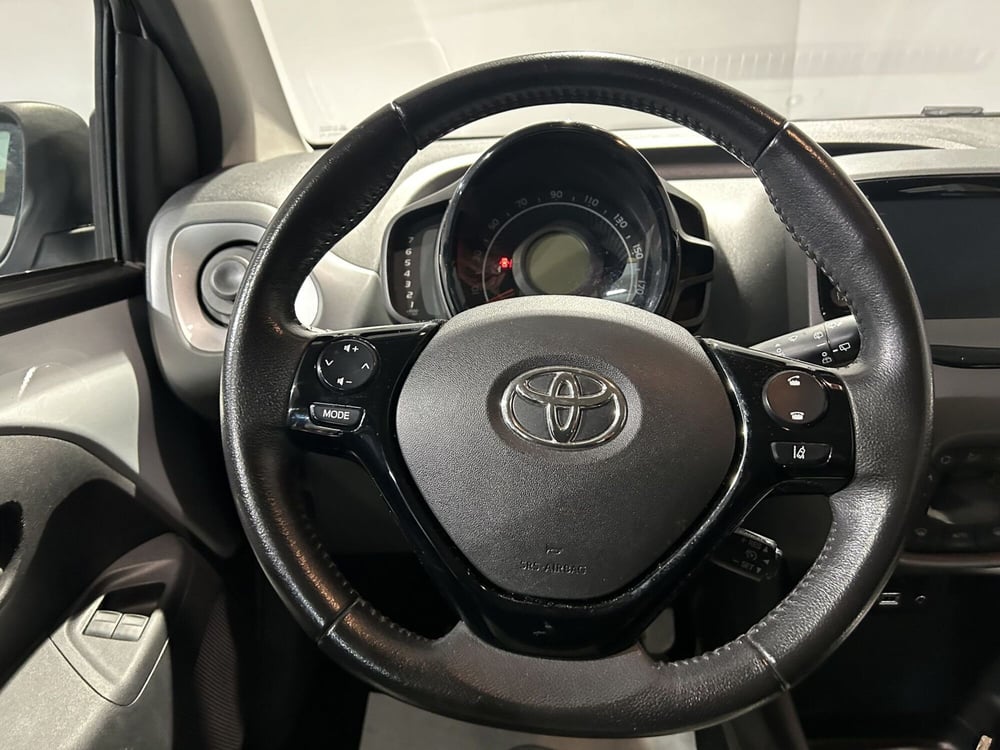Toyota Aygo usata a Milano (10)