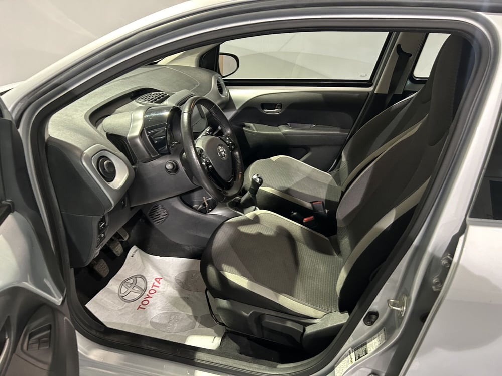 Toyota Aygo usata a Milano (12)