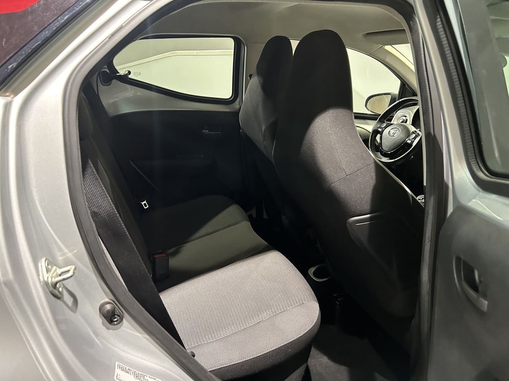 Toyota Aygo usata a Milano (8)
