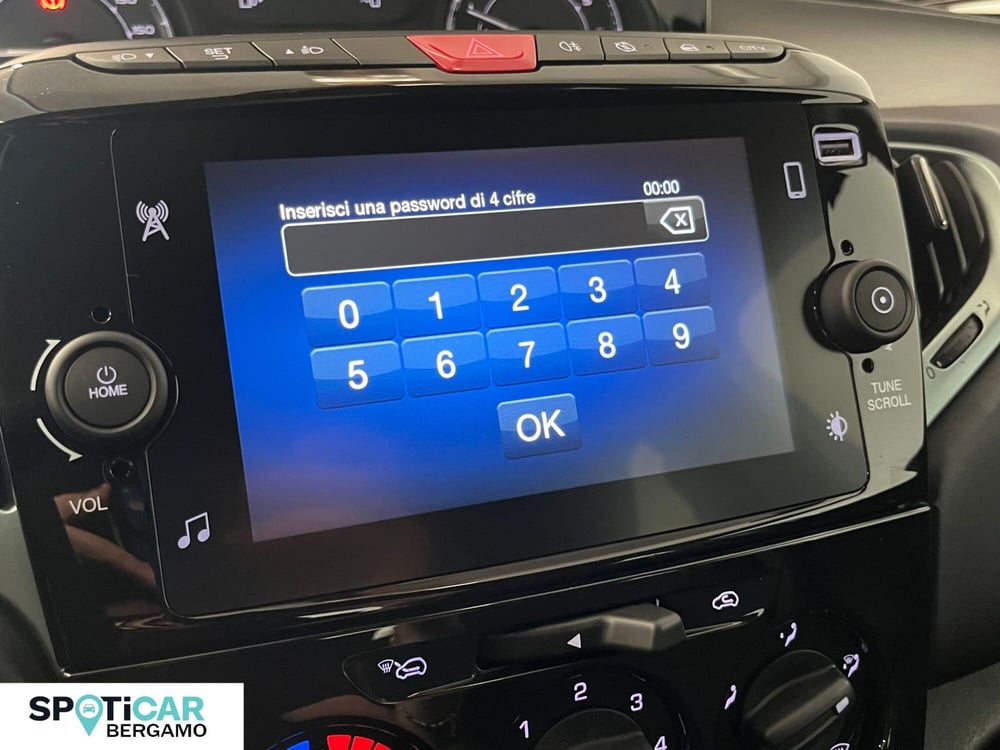 Lancia Ypsilon nuova a Bergamo (10)