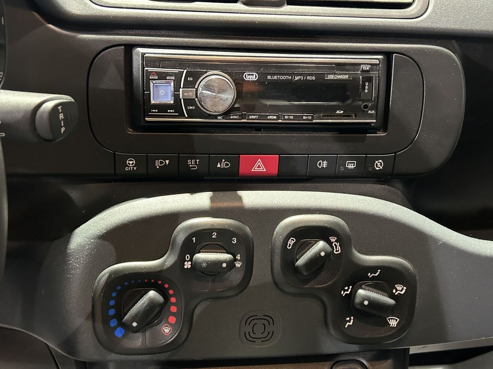 Fiat Panda Cross usata a Milano (15)