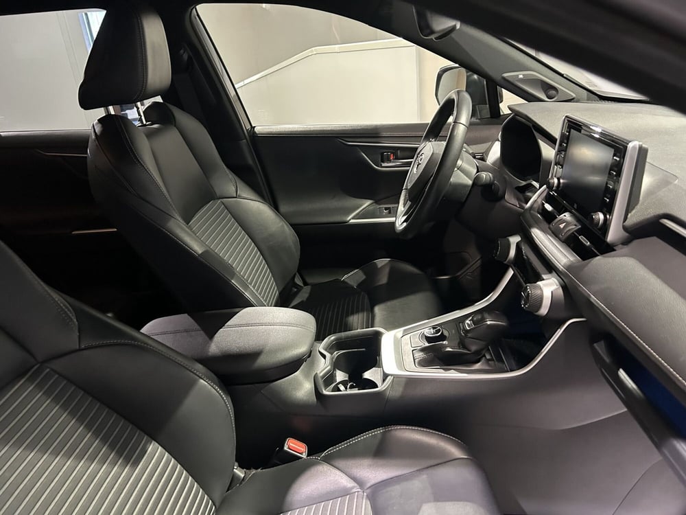 Toyota Rav4 usata a Milano (7)