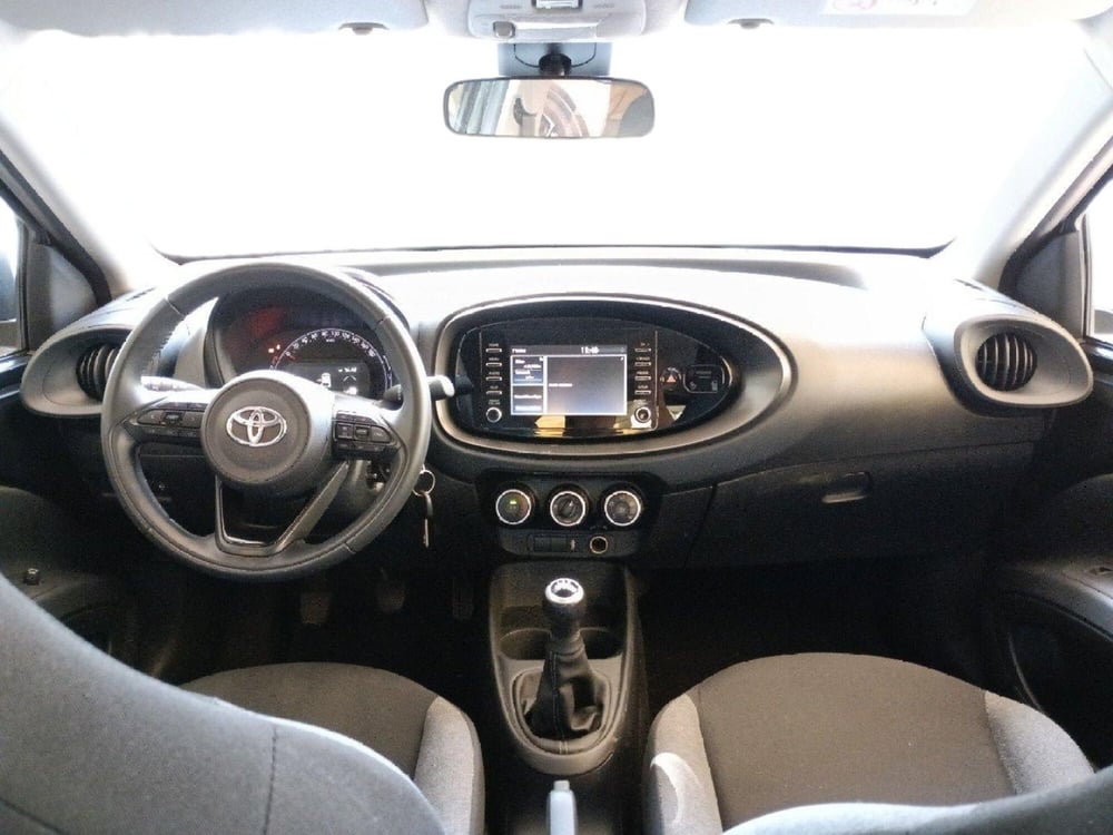 Toyota Aygo X usata a Milano (10)