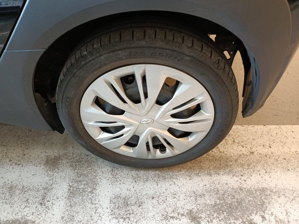 Toyota Aygo X usata a Milano (14)