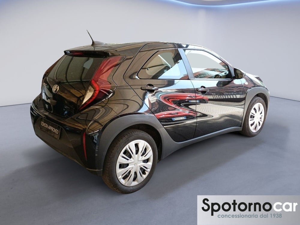 Toyota Aygo X usata a Milano (19)