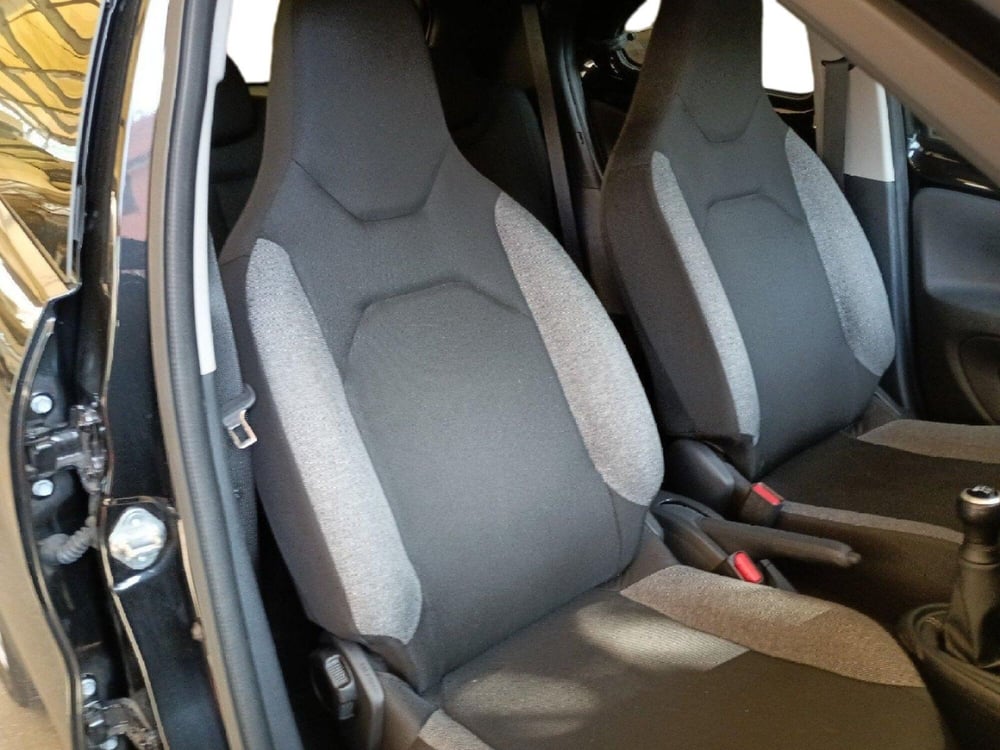 Toyota Aygo X usata a Milano (7)