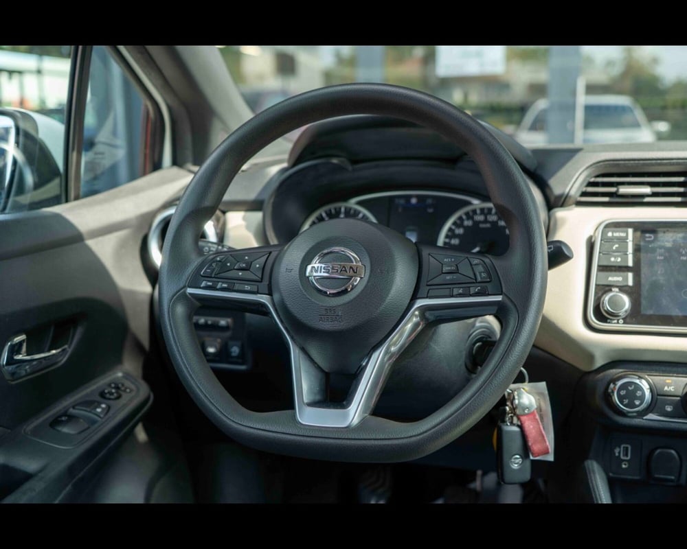 Nissan Micra usata a Treviso (9)