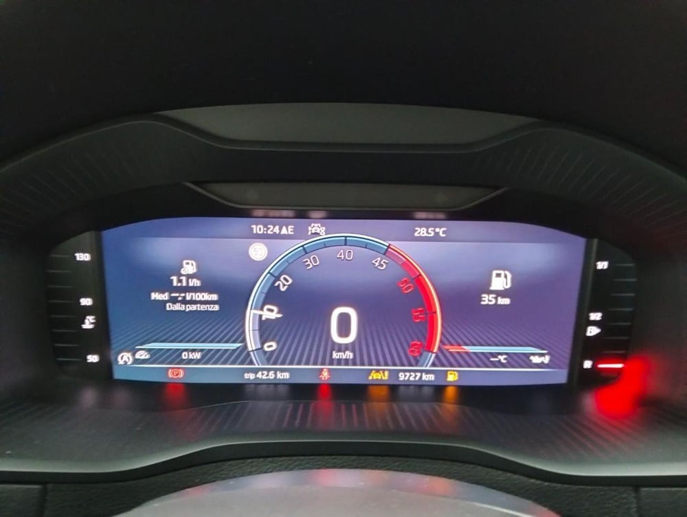 Skoda Karoq usata a Como (11)
