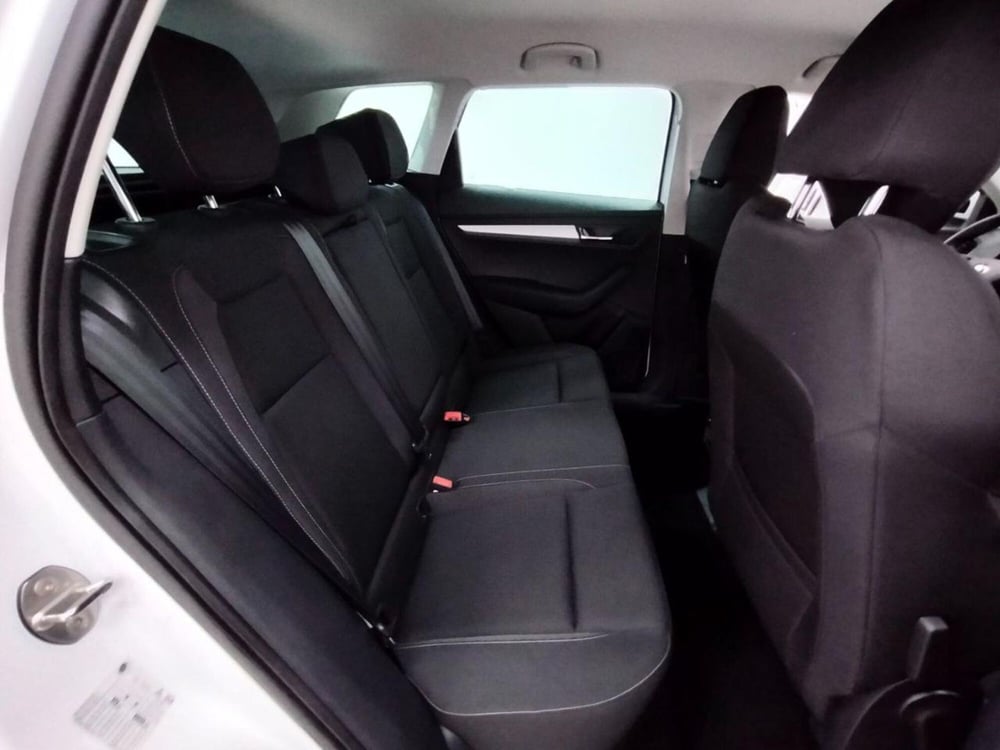 Skoda Karoq usata a Como (5)