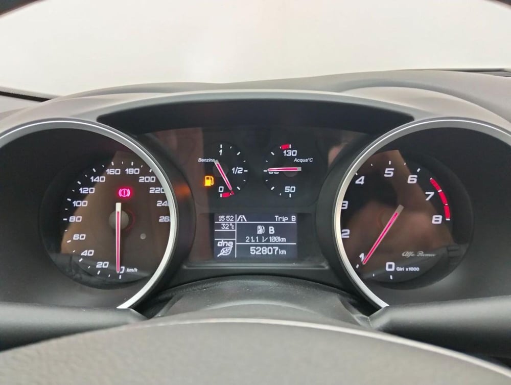 Alfa Romeo Giulietta usata a Como (12)