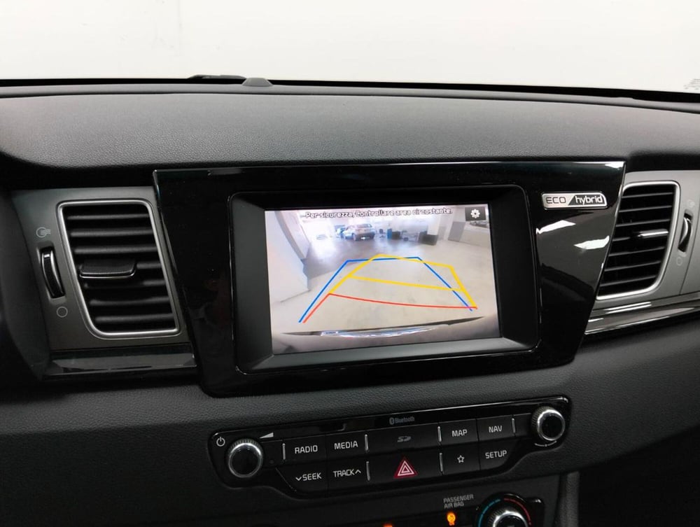 Kia Niro usata a Como (16)