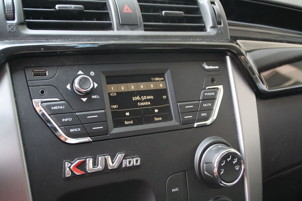 Mahindra KUV100 usata a Pordenone (12)