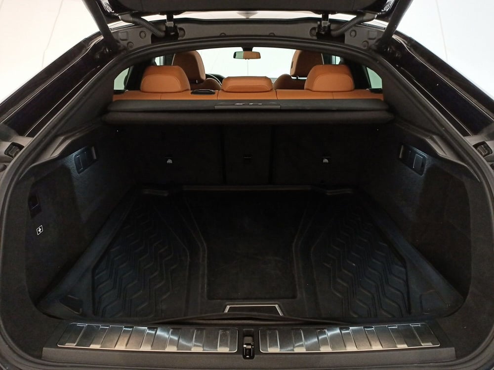 BMW X6 usata a Lecce (13)