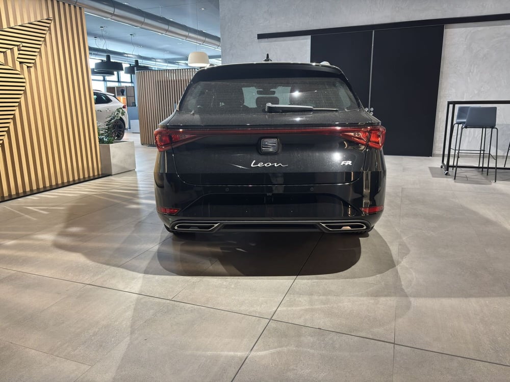 SEAT Leon ST nuova a Ferrara (6)