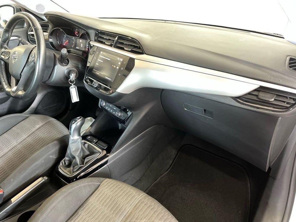 Opel Corsa usata a Bari (9)