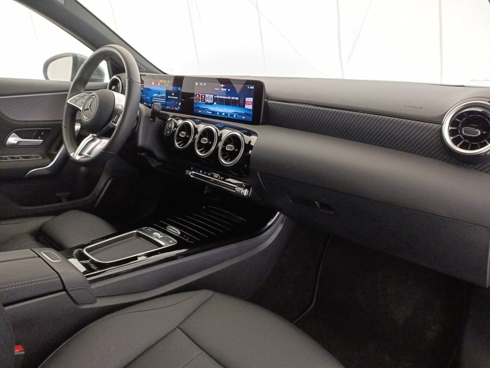 Mercedes-Benz Classe A usata a Bari (7)