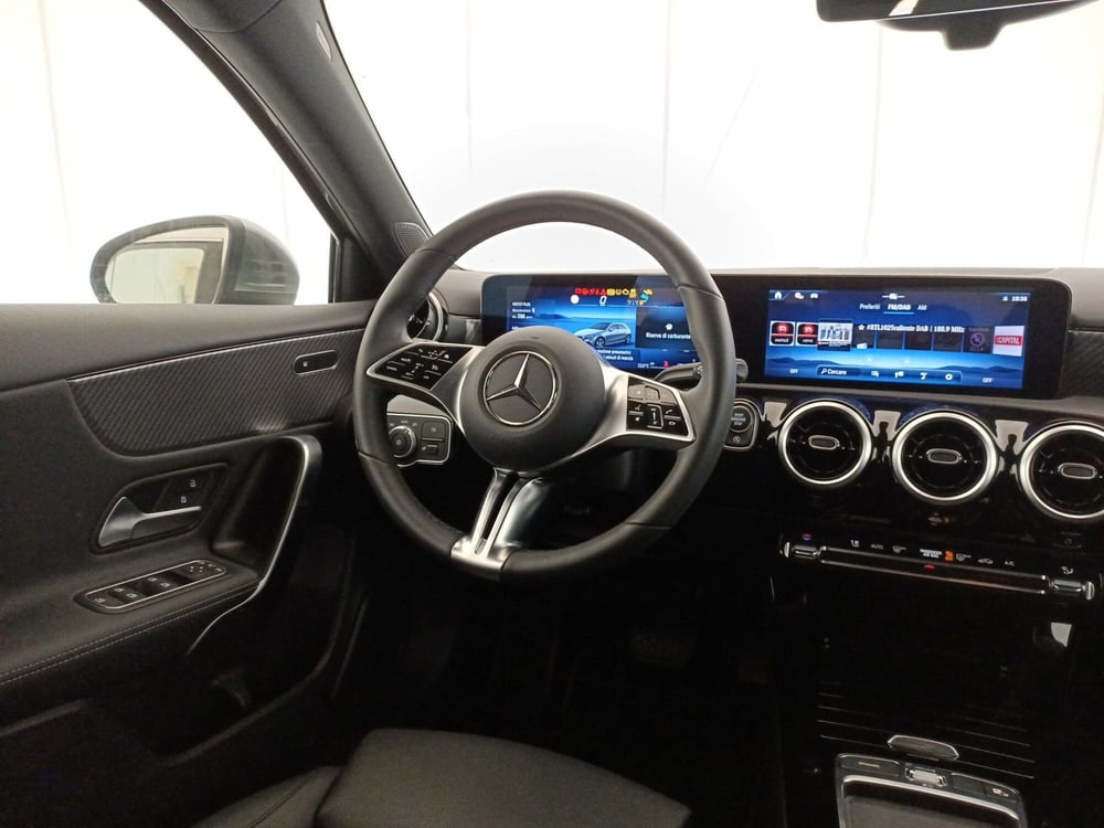 Mercedes-Benz Classe A usata a Bari (9)