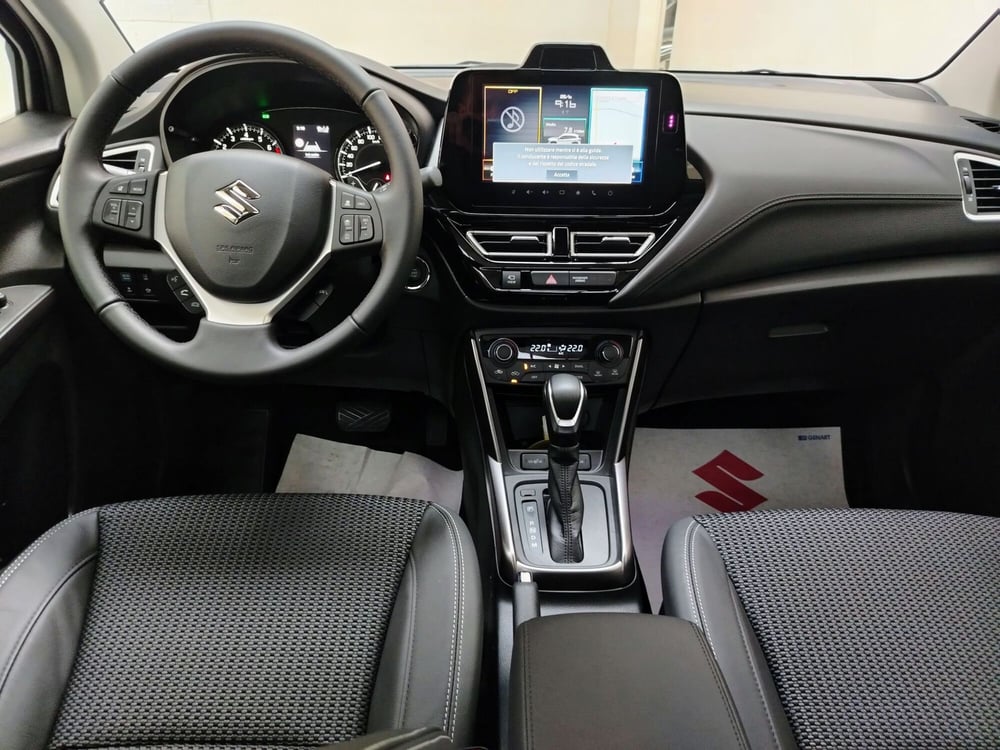 Suzuki S-Cross nuova a Rovigo (8)
