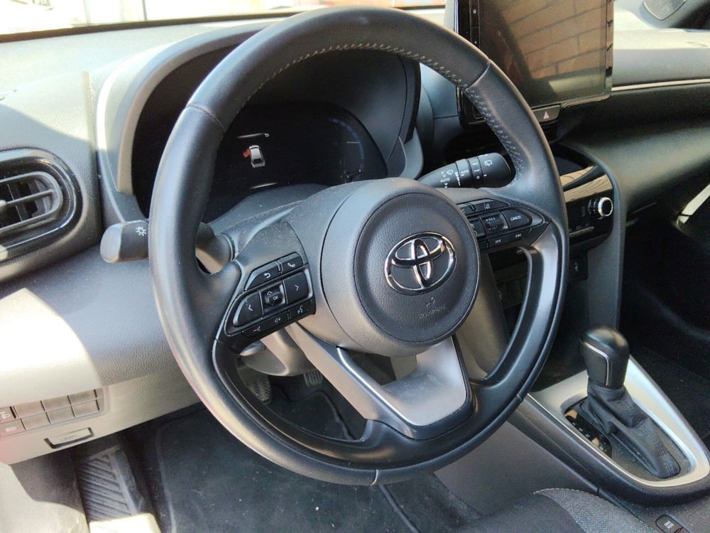 Toyota Yaris Cross usata a Pescara (12)