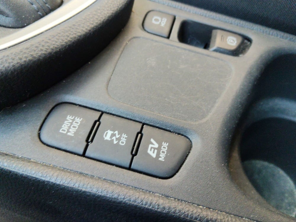 Toyota Yaris Cross usata a Pescara (15)