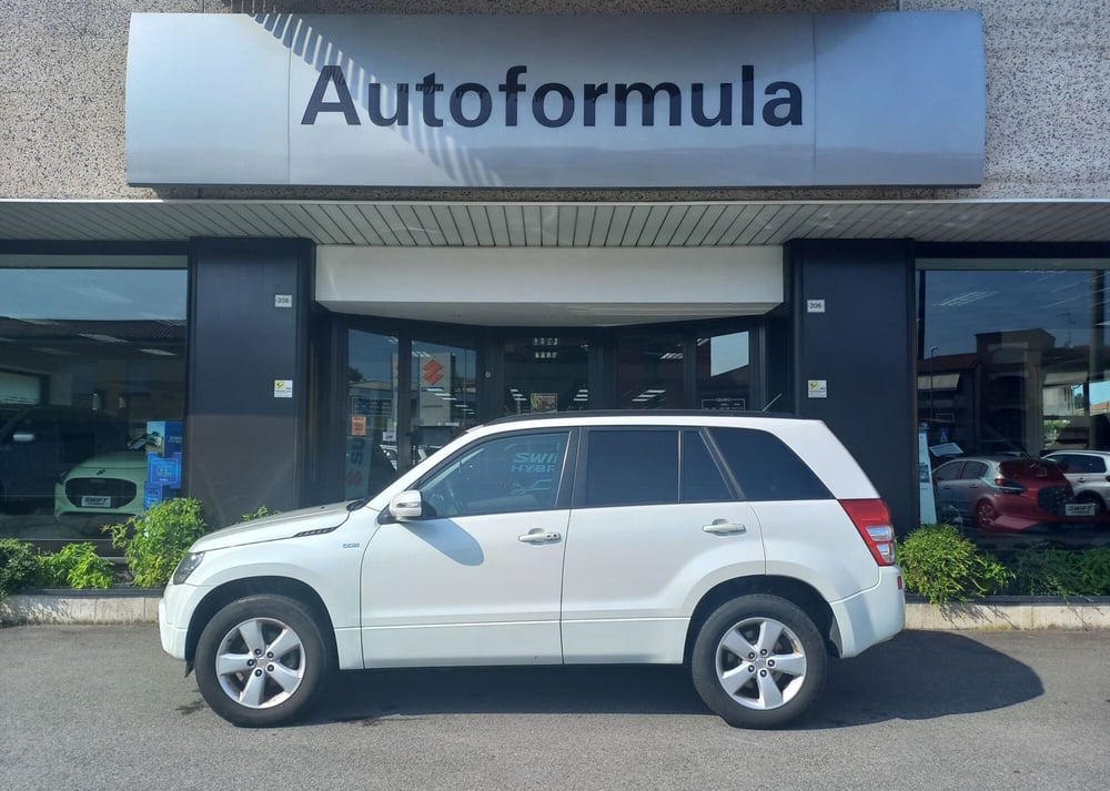 Suzuki Grand Vitara usata a Milano (3)