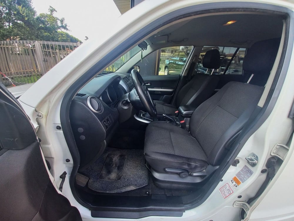 Suzuki Grand Vitara usata a Milano (6)