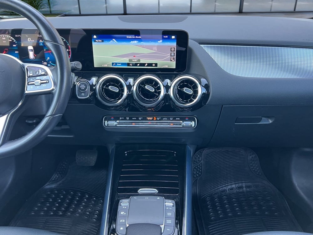 Mercedes-Benz GLA SUV usata a Cosenza (16)