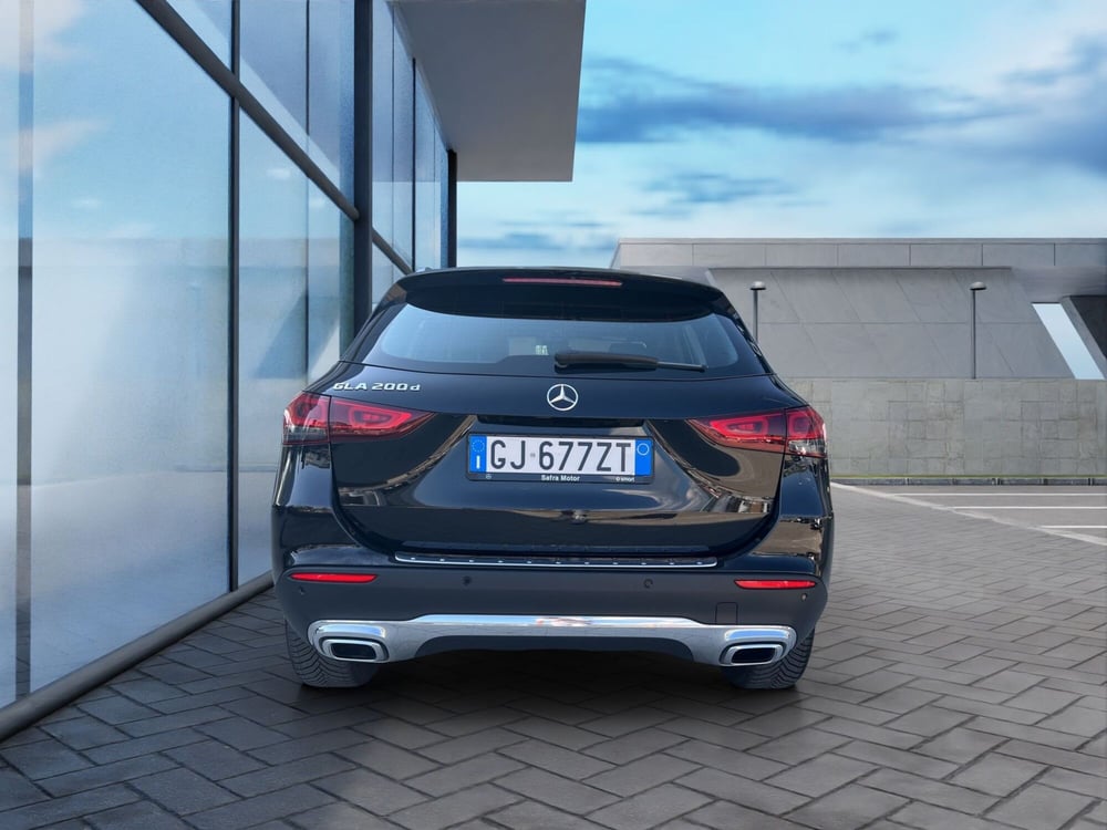 Mercedes-Benz GLA SUV usata a Cosenza (6)