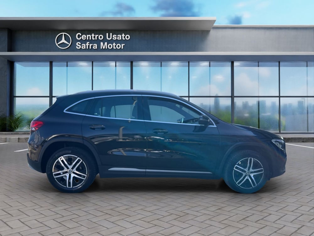 Mercedes-Benz GLA SUV usata a Cosenza (8)