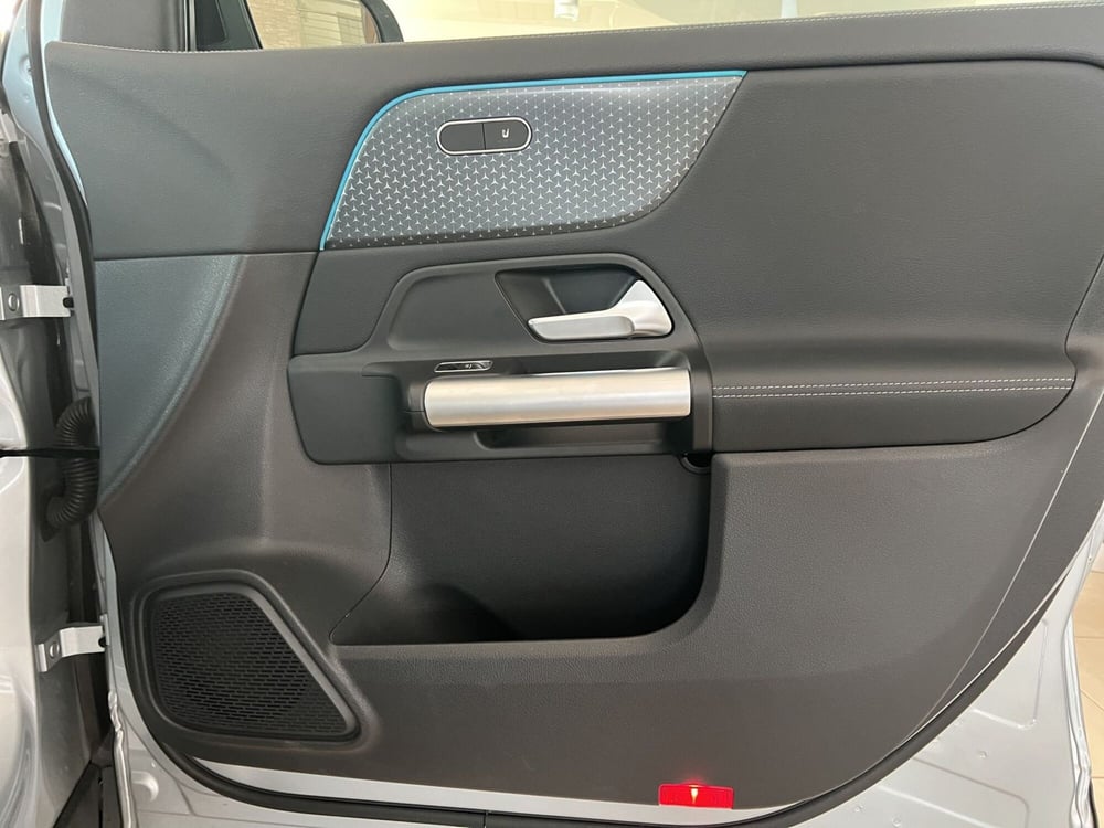 Mercedes-Benz GLA SUV usata a Cosenza (17)