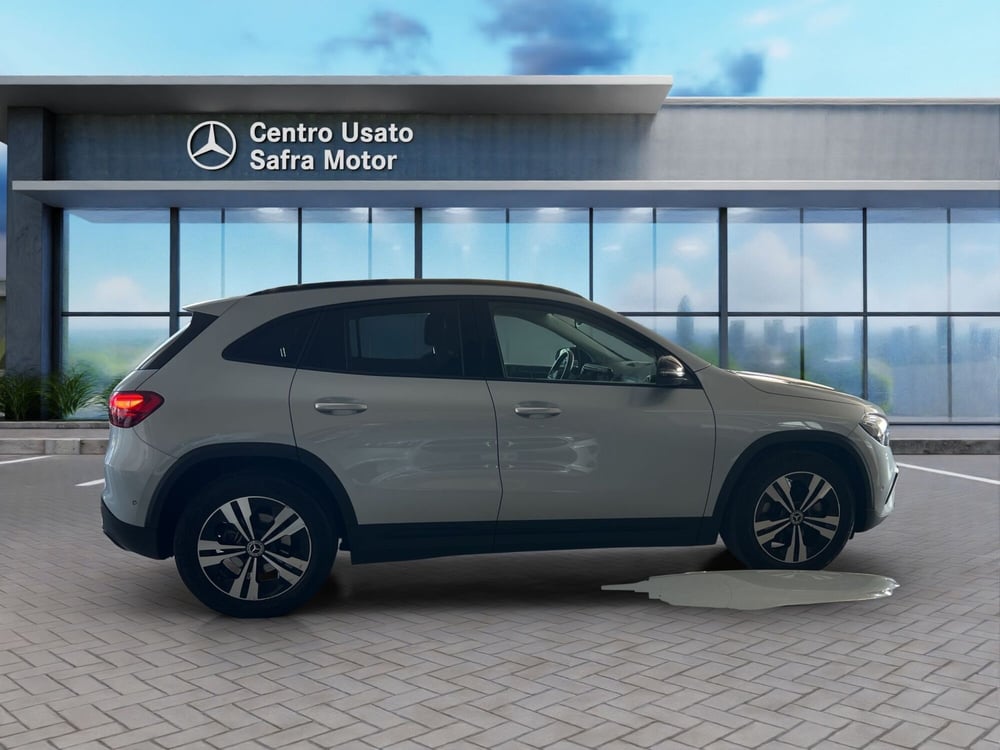 Mercedes-Benz GLA SUV usata a Cosenza (7)