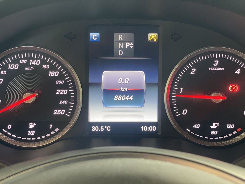 Mercedes-Benz GLC SUV usata a Napoli (10)