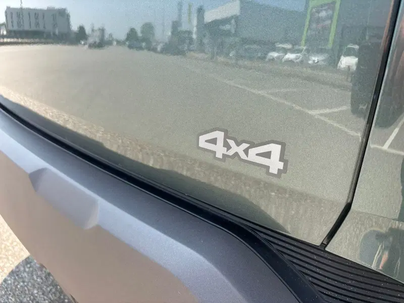 Dacia Duster nuova a Pavia (8)