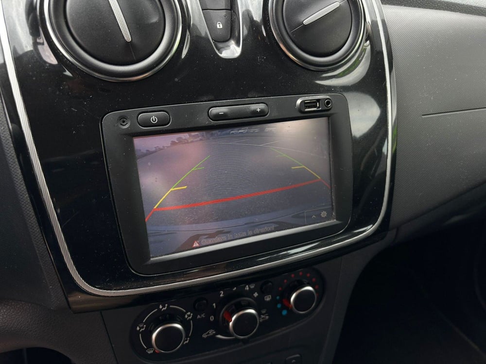 Dacia Sandero usata a Pavia (7)