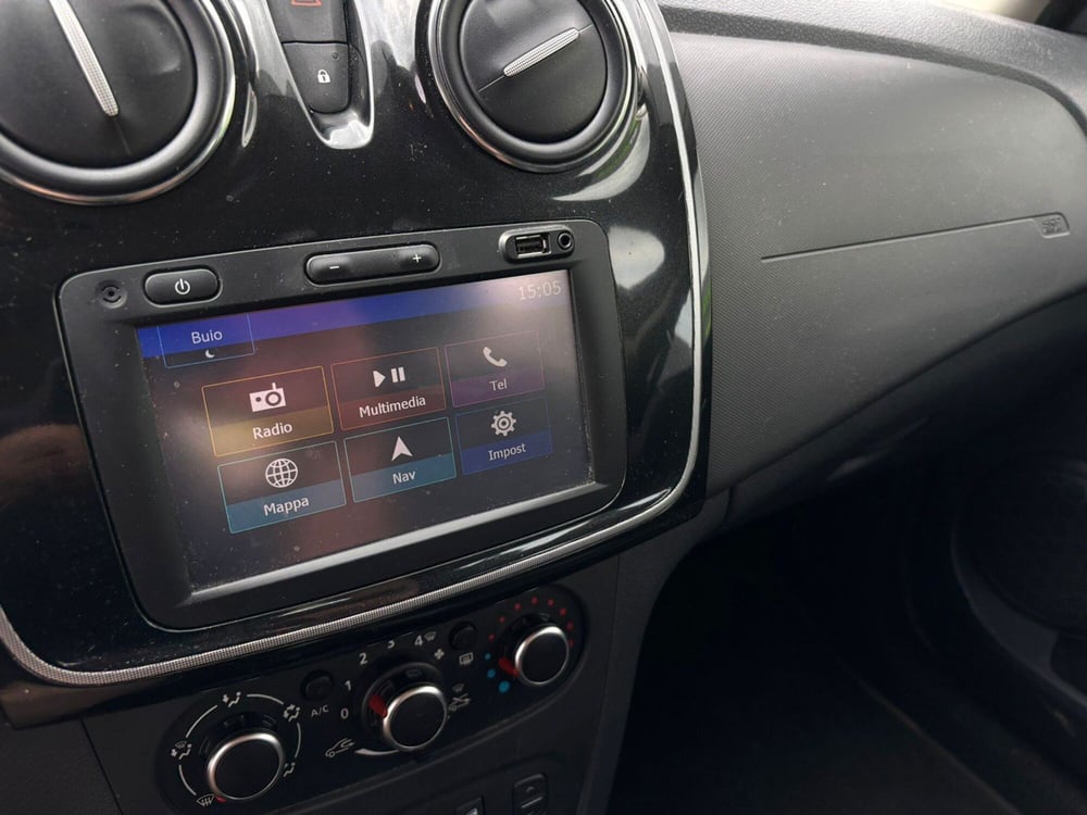 Dacia Sandero usata a Pavia (9)