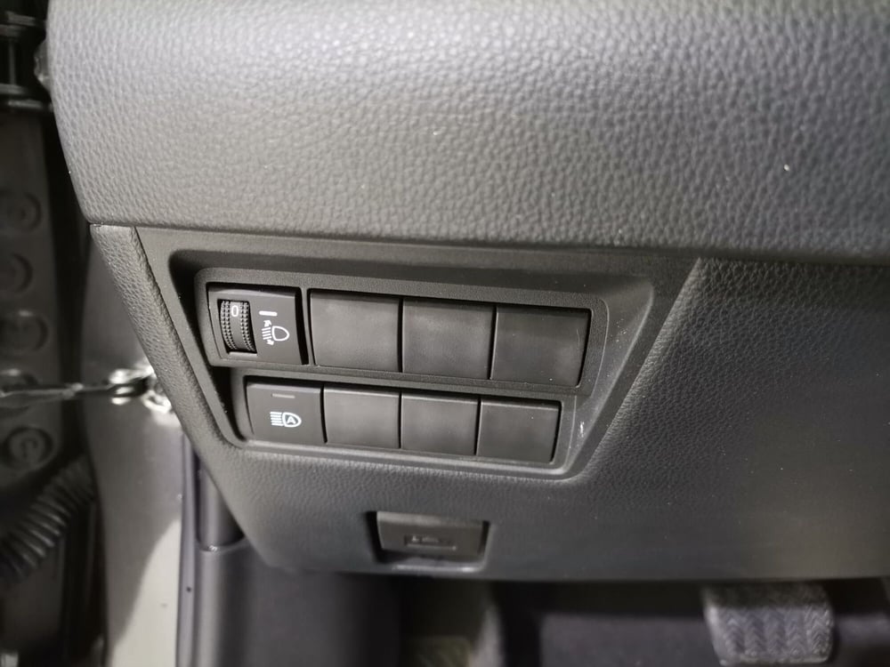 Toyota Yaris usata a Salerno (14)