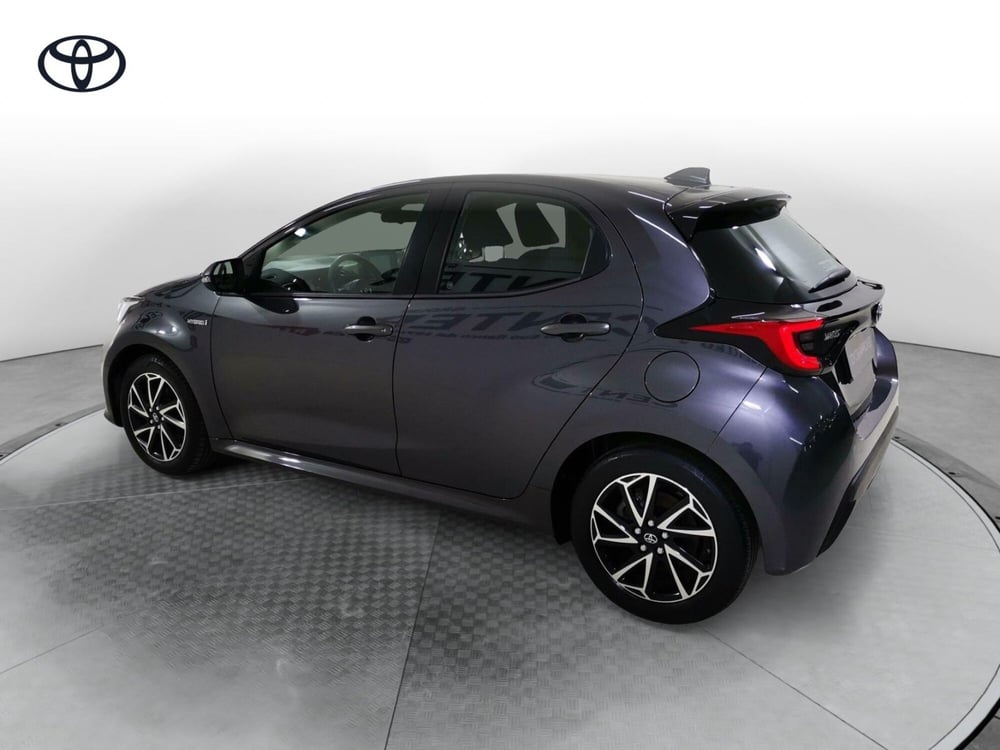 Toyota Yaris usata a Salerno (4)